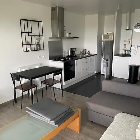 T2 Apartment *